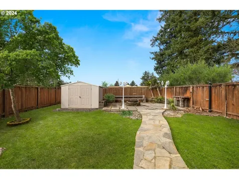 1963 Se 184th Way Portland OR 97233