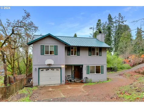 590 S 71st Street Springfield OR 97478
