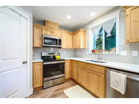 510 N School Street Newberg OR 97132