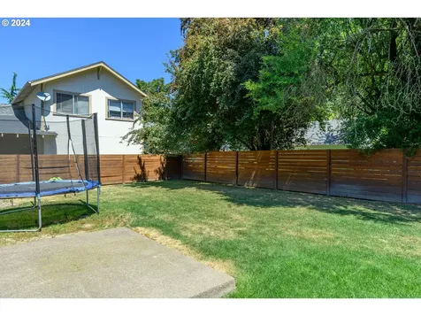 510 N School Street Newberg OR 97132