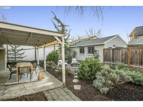 5310 SE Lafayette Street Portland OR 97206