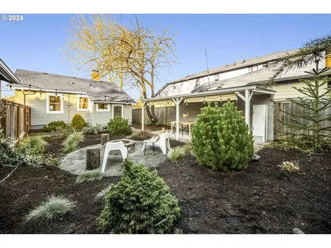 5310 SE Lafayette Street Portland OR 97206