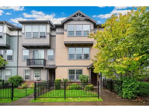 715 N Little Oak Street Newberg OR 97132