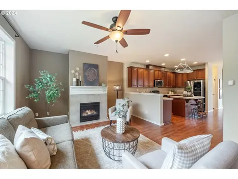 715 N Little Oak Street Newberg OR 97132