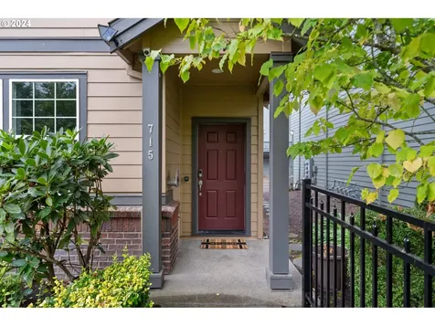 715 N Little Oak Street Newberg OR 97132