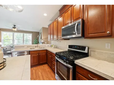 715 N Little Oak Street Newberg OR 97132