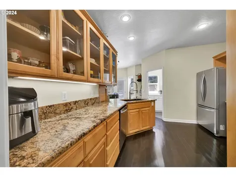2860 Barbados Drive Eugene OR 97408