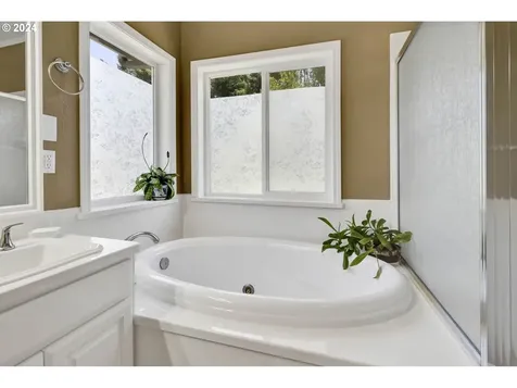 2860 Barbados Drive Eugene OR 97408