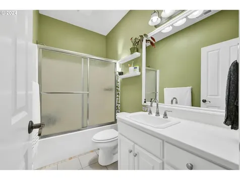 2860 Barbados Drive Eugene OR 97408