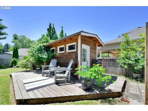 2860 Barbados Drive Eugene OR 97408