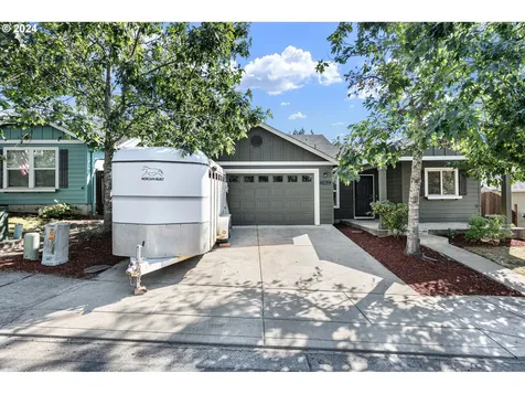 4859 Glacier Drive Springfield OR 97478
