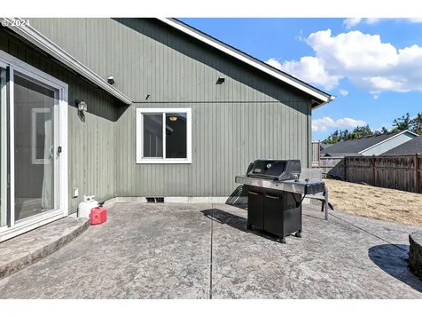 4859 Glacier Drive Springfield OR 97478