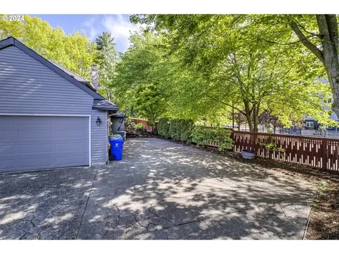 253 N Lotus Isle Drive Portland OR 97217