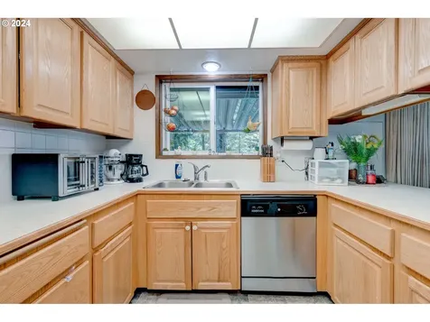 24100 Sw Rosa Road Hillsboro OR 97123