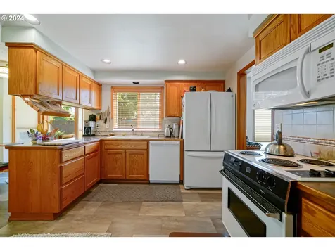 1460 Sw Susan Lane Mcminnville OR 97128