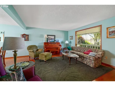 1460 Sw Susan Lane Mcminnville OR 97128