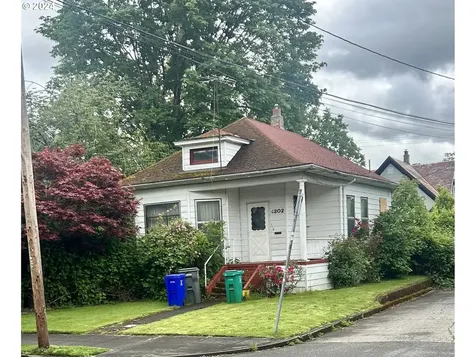 4202 Se Madison Street Portland OR 97215