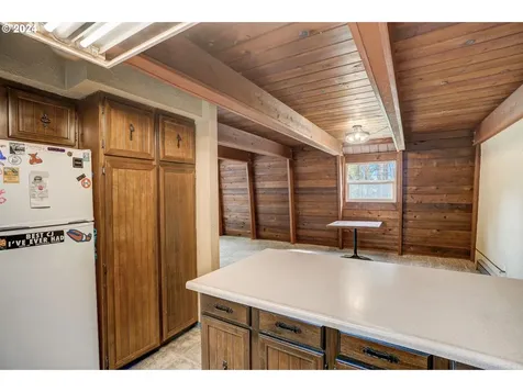 2162 Loop Road Stevenson WA 98648