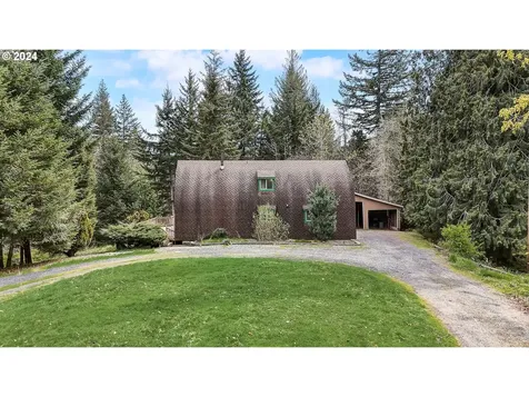 2162 Loop Road Stevenson WA 98648