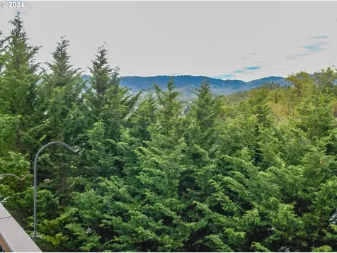 410 Nw Rachel Lynn Way Roseburg OR 97471