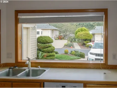 410 Nw Rachel Lynn Way Roseburg OR 97471