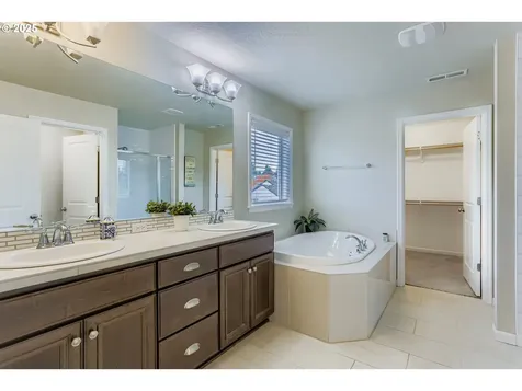 15598 SW Wren Lane Beaverton OR 97007