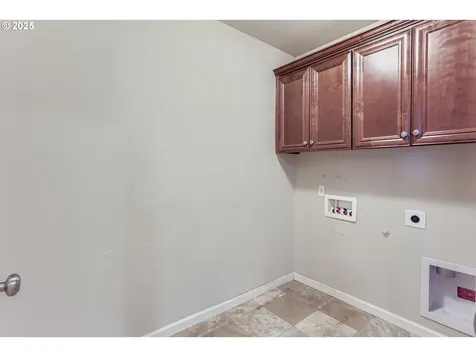 15598 SW Wren Lane Beaverton OR 97007