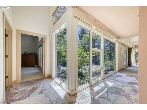 86083 Cherokee Drive Eugene OR 97402