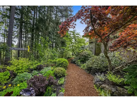 86083 Cherokee Drive Eugene OR 97402
