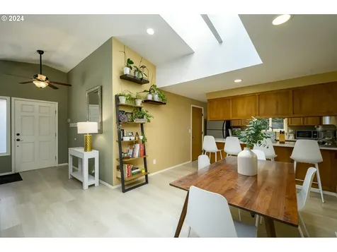 609 N Dolash Court Newberg OR 97132