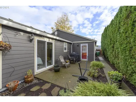 609 N Dolash Court Newberg OR 97132