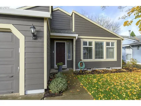 609 N Dolash Court Newberg OR 97132
