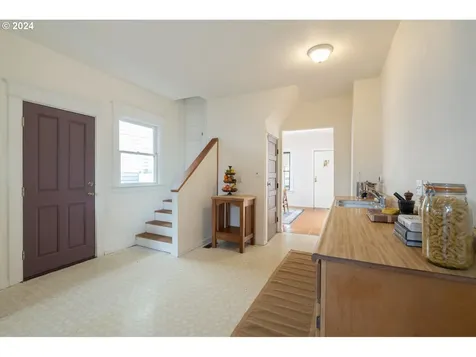 3943 SE 28th Place Portland OR 97202
