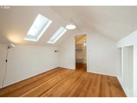3943 SE 28th Place Portland OR 97202
