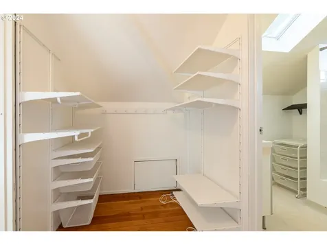3943 SE 28th Place Portland OR 97202