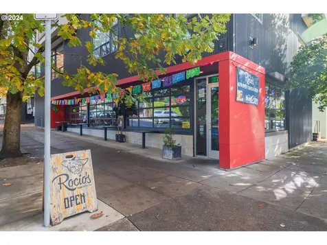 3943 SE 28th Place Portland OR 97202