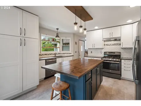 39918 Se Washougal River Road Washougal WA 98671