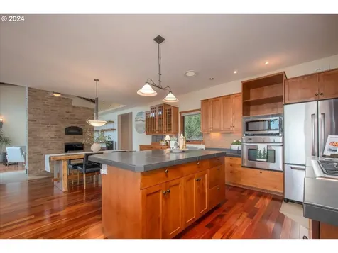 7715 Ne 317th Place Camas WA 98607