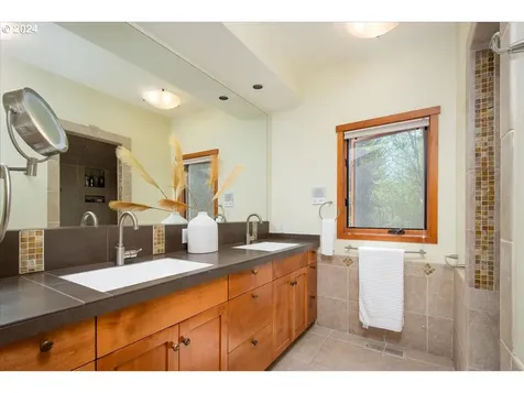 7715 Ne 317th Place Camas WA 98607
