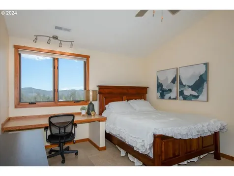 7715 Ne 317th Place Camas WA 98607