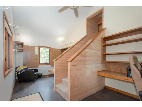7715 Ne 317th Place Camas WA 98607