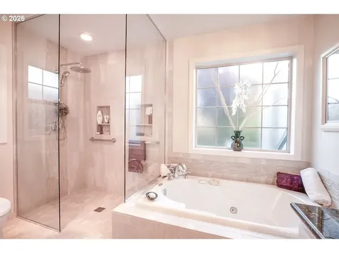 3152 Wolf Meadows Lane Eugene OR 97408