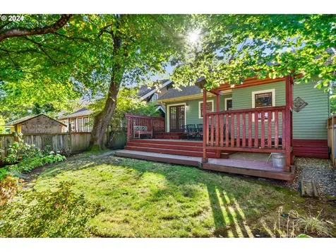 502 Se 69th Avenue Portland OR 97215
