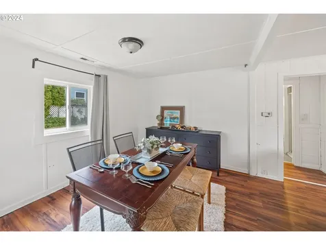 6436 SW Fleet Avenue Lincoln City OR 97367