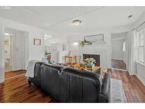 6436 SW Fleet Avenue Lincoln City OR 97367