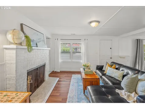 6436 SW Fleet Avenue Lincoln City OR 97367