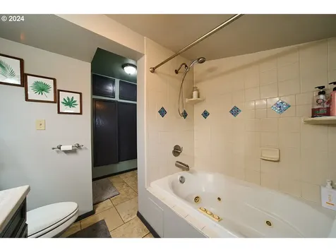 509 NE 2nd Street Enterprise OR 97828