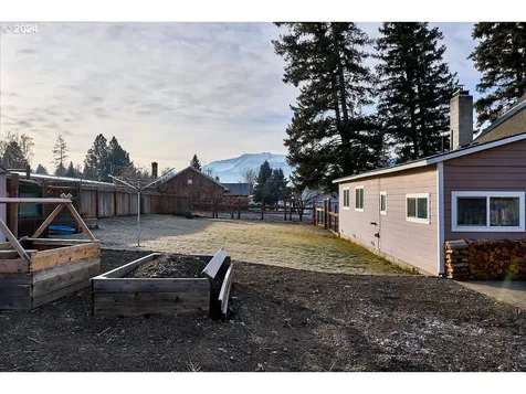 509 NE 2nd Street Enterprise OR 97828