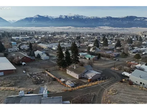509 NE 2nd Street Enterprise OR 97828