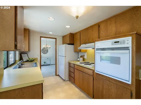 10060 Sw Century Oak Drive Portland OR 97224